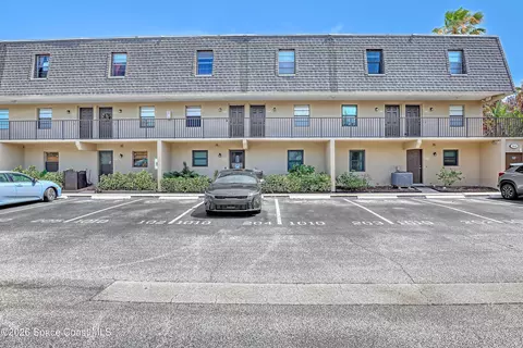 1010 Pine Tree Dr #202, Indian Harbour Beach, FL 32937