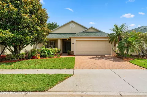 1070 Indian Oaks Dr, Melbourne, FL 32901