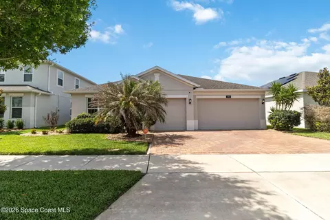 Exterior - 4940 Blanche Ct, Saint Cloud, FL 34772 photo 2 of 8