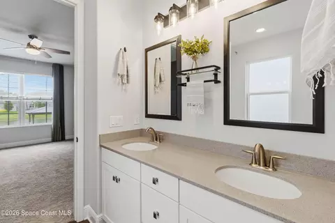 Bath - 4940 Blanche Ct, Saint Cloud, FL 34772 photo 3 of 6