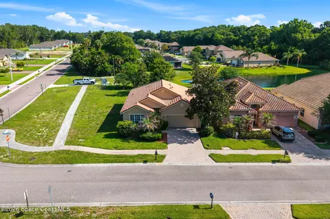 4366 Fitzroy Reef Dr, Mims, FL 32754