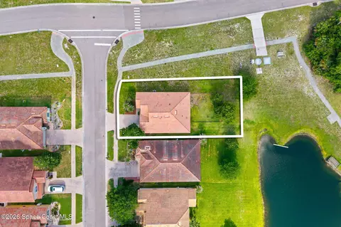 4366 Fitzroy Reef Dr, Mims, FL 32754