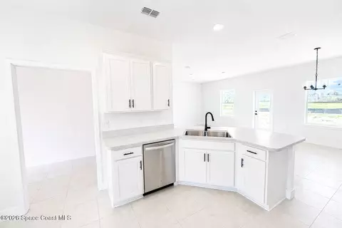 1288 Soleway Ave NW, Palm Bay, FL 32907