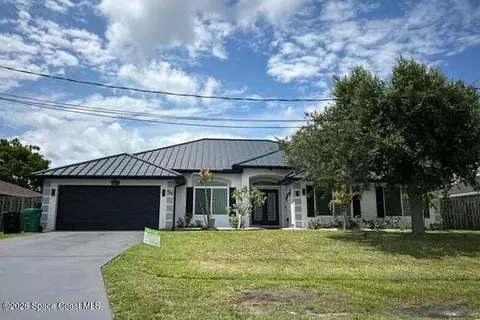 460 SW Undallo Rd, Port Saint Lucie, FL 34953