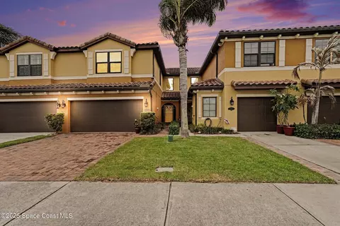 151 Montecito Dr, Satellite Beach, FL 32937