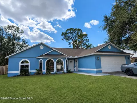 252 Emerson Dr NW, Palm Bay, FL 32907