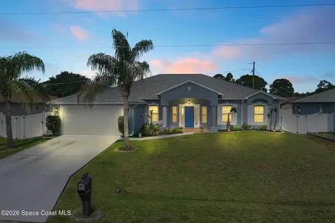 146 Deauville Ave NE, Palm Bay, FL 32907