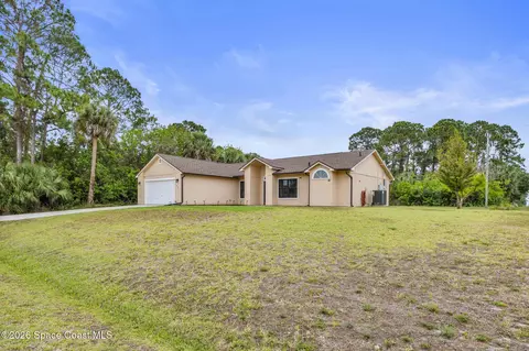 398 Falls Church St SW, Palm Bay, FL 32908