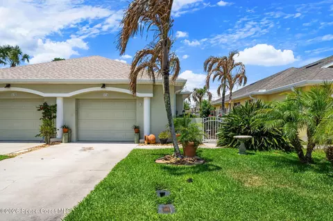 134 Monroe Ave, Cape Canaveral, FL 32920