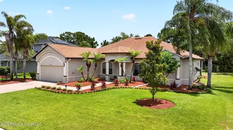 119 Ridgemont Cir SE, Palm Bay, FL 32909