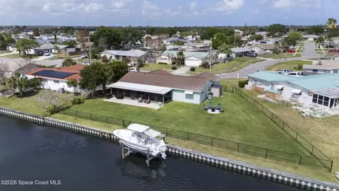 1035 Molaki Dr, Merritt Island, FL 32953