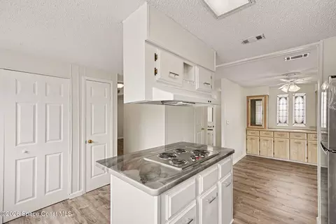 604 Breezeway Dr, Cocoa, FL 32926 photo 9