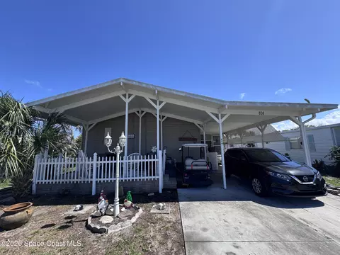 858 Pecan Cir, Barefoot Bay, FL 32976
