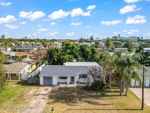 218 Harbor Dr, Cape Canaveral, FL 32920