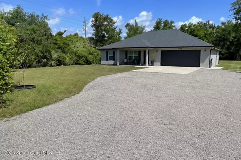 3760 Montgomery Rd, Mims, FL 32754