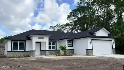 526 Oleander Ln NW, Palm Bay, FL 32907