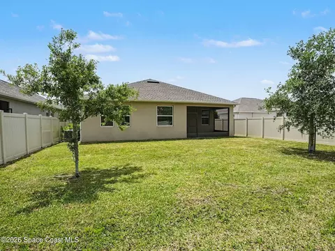 Exterior - 5550 Bakewell Pl, Saint Cloud, FL 34771 photo 8 of 9