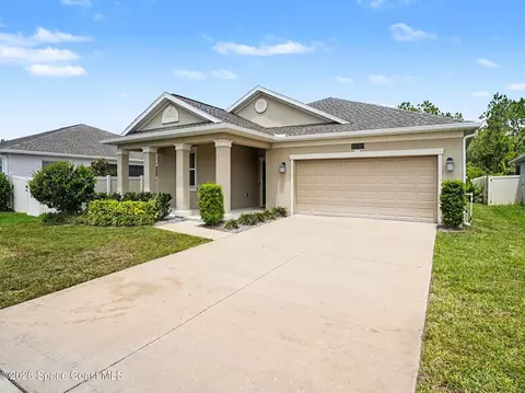 Exterior - 5550 Bakewell Pl, Saint Cloud, FL 34771 photo 3 of 9