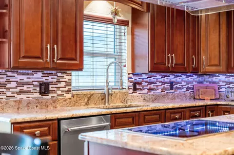 Kitchen - 3480 Turtle Mound Rd, Melbourne, FL 32934 photo 2 of 10