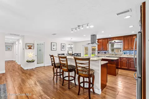 Kitchen - 3480 Turtle Mound Rd, Melbourne, FL 32934 photo 9 of 10