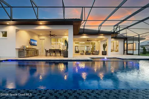Exterior - 3698 Lake Adelaide Pl, Rockledge, FL 32955 photo 8 of 10