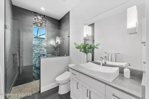 Bath - 3698 Lake Adelaide Pl, Rockledge, FL 32955 photo 4 of 5