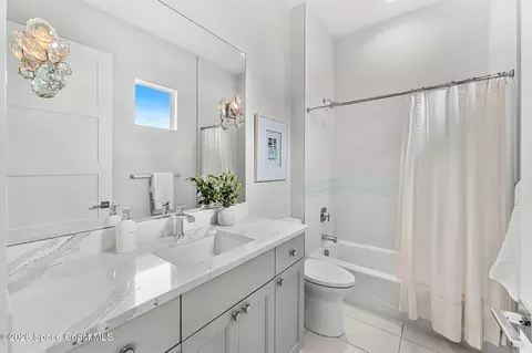Bath - 3698 Lake Adelaide Pl, Rockledge, FL 32955 photo 3 of 5
