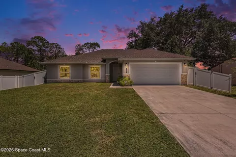 1257 Theresa St SE, Palm Bay, FL 32909