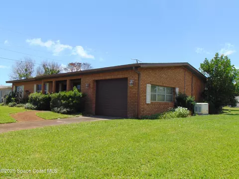 1963 Jackson Ave, Melbourne, FL 32935