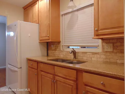 Kitchen - 1963 Jackson Ave, Melbourne, FL 32935 photo 3 of 3