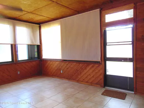 Exterior - 1963 Jackson Ave, Melbourne, FL 32935 photo 4 of 10
