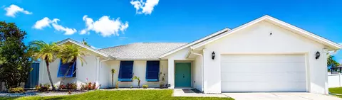 371 Narragansett St NE, Palm Bay, FL 32907