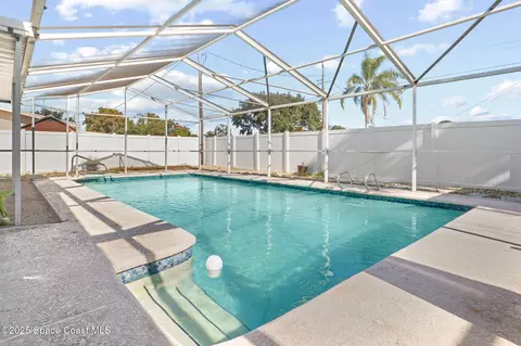 Exterior - 593 Cheyenne Ave, Melbourne, FL 32935 photo 2 of 4