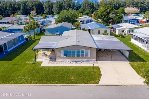 409 Macadamia Dr, Micco, FL 32976 photo 6