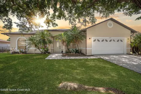 1724 Barker St NE, Palm Bay, FL 32907