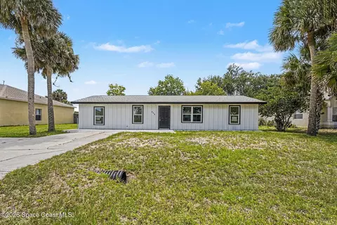 428 Calamondin Ave NW, Palm Bay, FL 32907