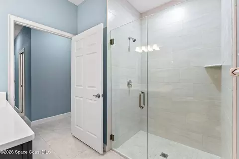 Bath - 2510 Ranch Rd, Melbourne, FL 32904 photo 4 of 4