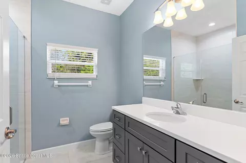 Bath - 2510 Ranch Rd, Melbourne, FL 32904 photo 3 of 4