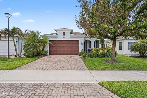 1763 Great Belt Cir, Melbourne, FL 32940