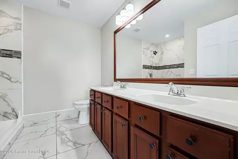 Bath - 6570 Bancroft Ave, Cocoa, FL 32927 photo 2 of 2