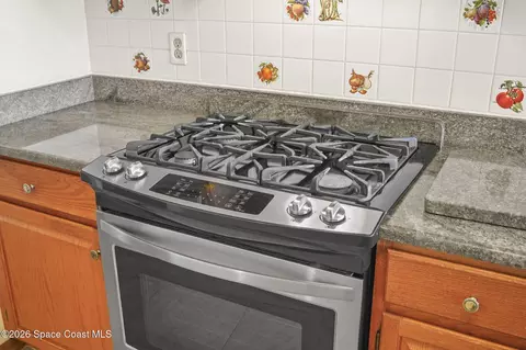 Kitchen - 1246 Lakeview Dr, Rockledge, FL 32955 photo 3 of 5