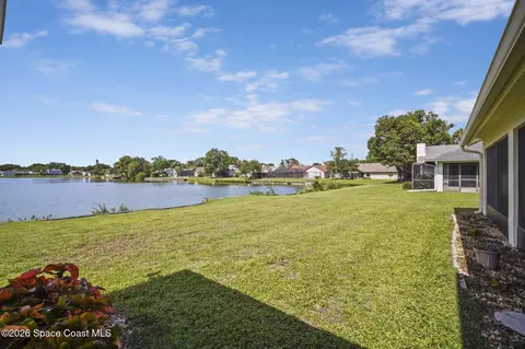 Exterior - 1246 Lakeview Dr, Rockledge, FL 32955 photo 4 of 7