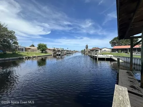 2050 Porpoise St, Merritt Island, FL 32952
