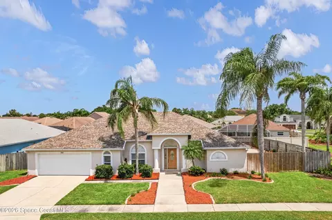 510 Sunset Lakes Dr, Merritt Island, FL 32953