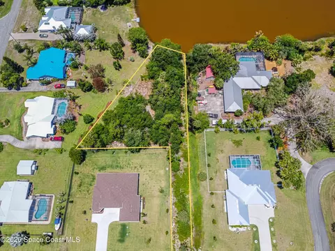 759 S Fischer Cir, Sebastian, FL 32958