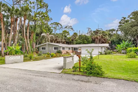 366 Ibis Ct, Melbourne Village, FL 32904