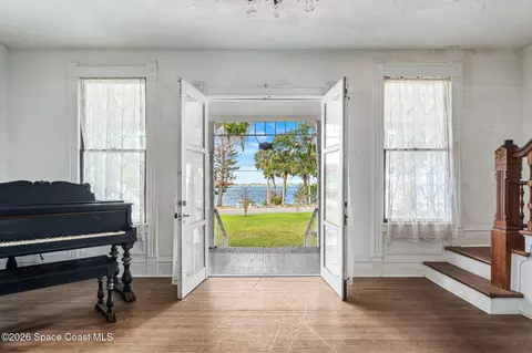 Entry Way - 1101 Rockledge Dr, Rockledge, FL 32955 photo 2 of 12