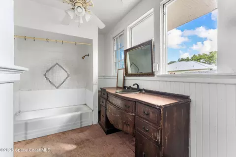 Bath - 1101 Rockledge Dr, Rockledge, FL 32955 photo 4 of 5