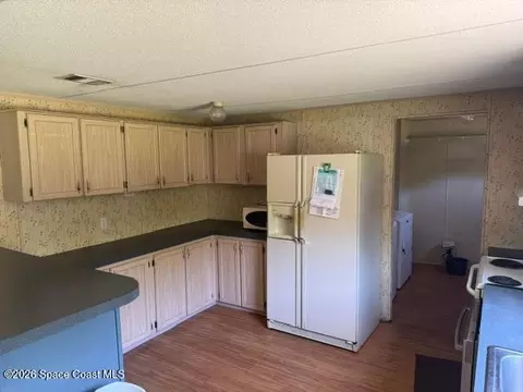 Kitchen - 900 Camp Rd, Cocoa, FL 32927 photo 2 of 2