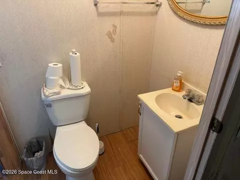 Bath - 900 Camp Rd, Cocoa, FL 32927 photo 3 of 4